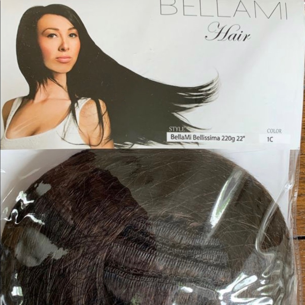 BELLAMI 22 inch clip in hair extensions UNOPENED